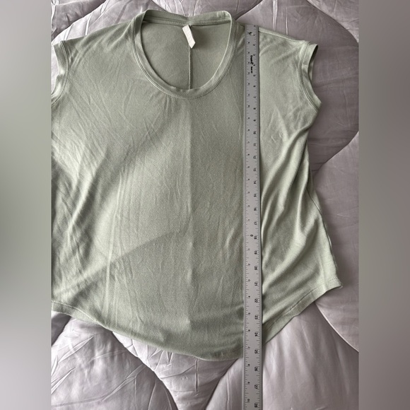 Athleta XS cap-sleeve round neck loose fit tee sage green - Picture 6 of 10